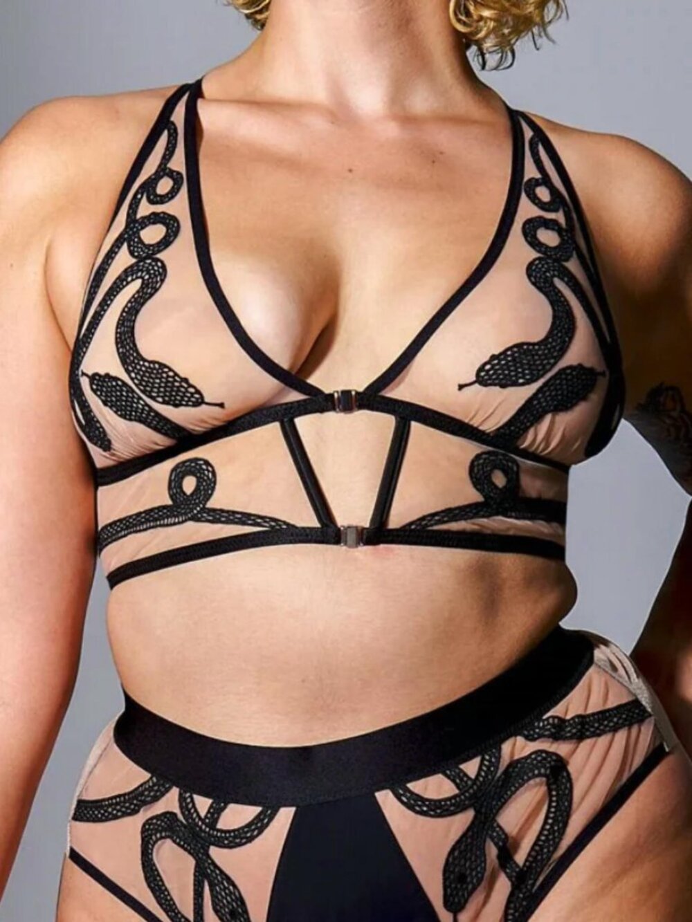 Thistle and Spire Medusa Black Biscotti Snake Embroidered Longline Bralette 1X